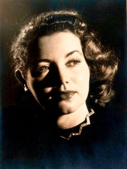 Dña. María Paz González Echevarría (Condesa de Campos)